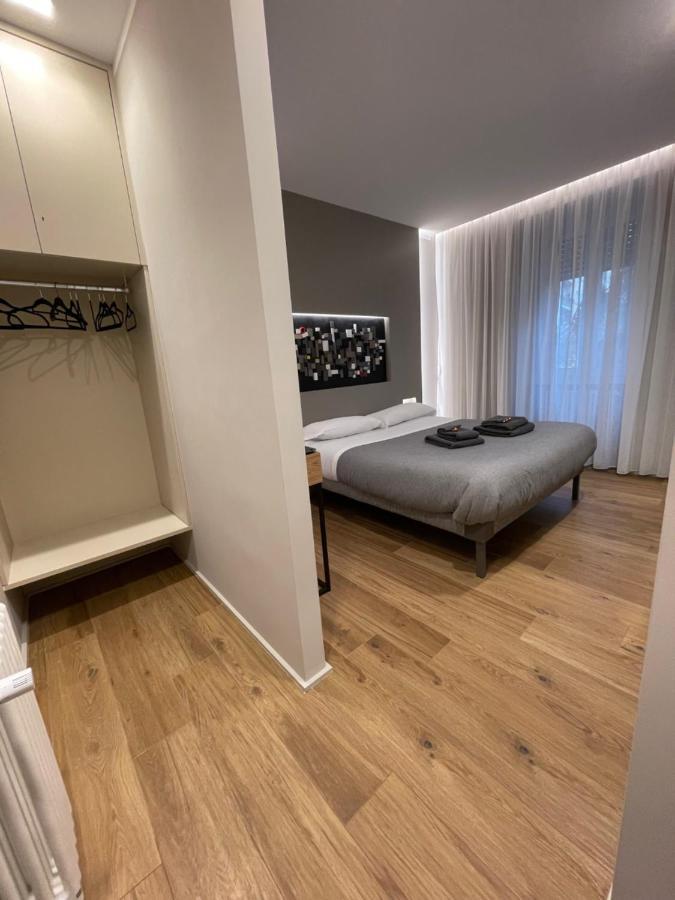 Hotel Lucrino 45 By Ale Roma Exterior foto