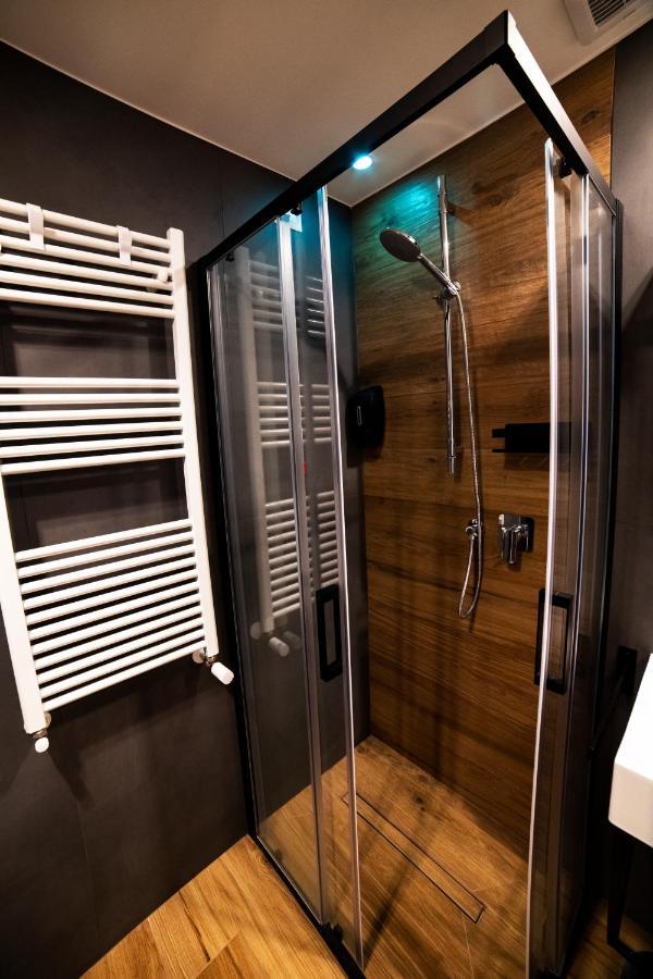 Hotel Lucrino 45 By Ale Roma Exterior foto