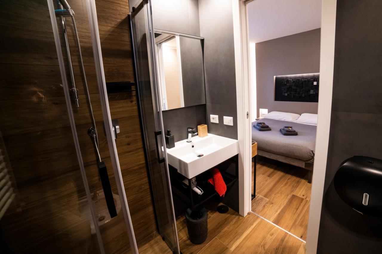 Hotel Lucrino 45 By Ale Roma Exterior foto